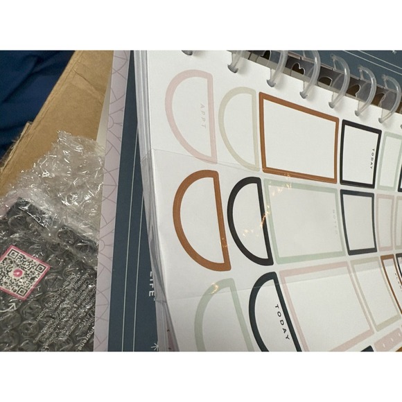 Planner 2025 All in One System - Pink Multi-Use - Picture 3 of 3